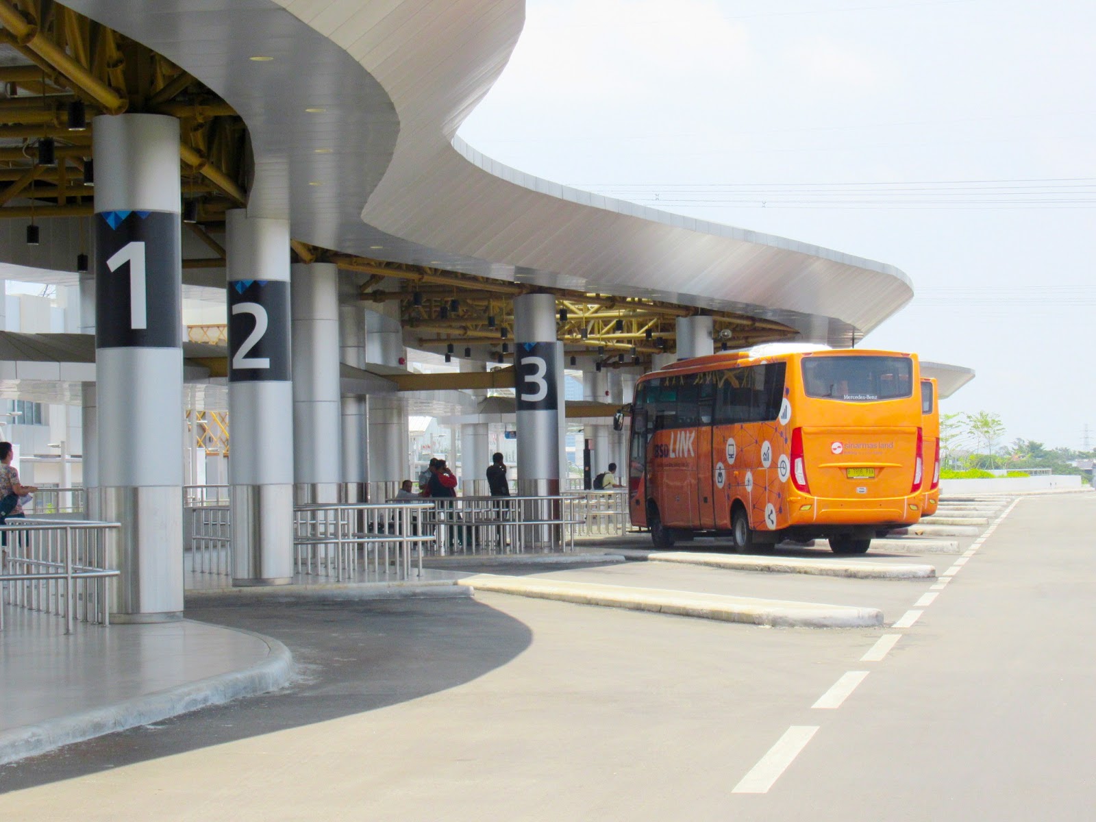Area terminal bus / Amelia Subarkah